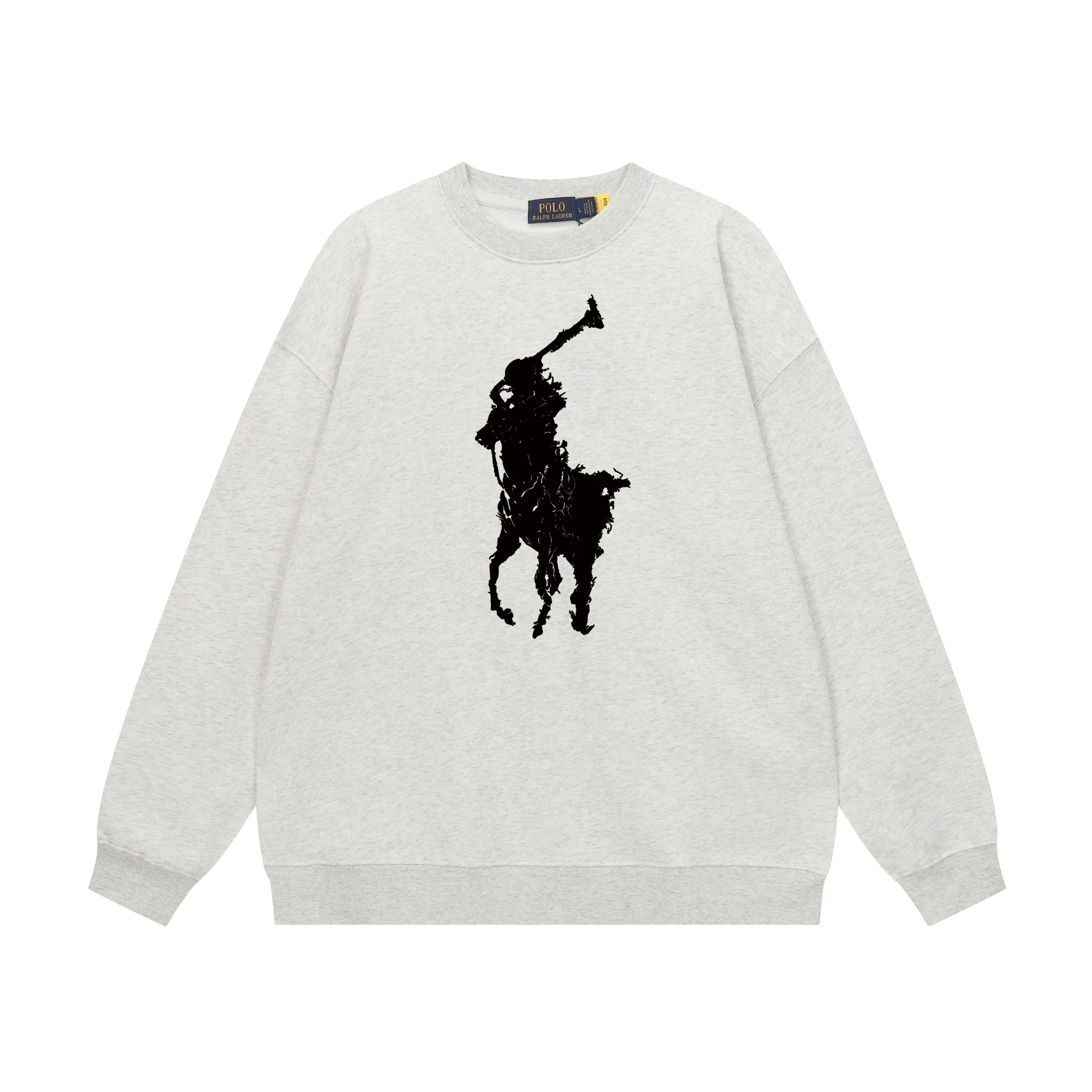 P200 Long-term stock] RalphLauren/Ralph Lauren 2025 autumn and winter new bear letter print 420g heavy large terry sweatshirt Ralph Lauren's age-reducing item, the coat fabric is made of 85% cotton ➕15% polyester, which not only retains the softness, comfort and breathability of cotton, but also adds the wear resistance and wrinkle resistance of polyester fiber, making the clothes more durable and easy to care for. Even in slightly cooler weather, you won't feel stuffy when wearing it. This kind of fabric has a natural crisp feel and is not easy to pill or deform. The bear on the chest is printed with English letters. It is full of color, full of three-dimensionality, and lifelike, adding a bit of liveliness and interest to the whole sweatshirt. There is no pressure to dress, regardless of age or gender. Complete accessories! Color: black, white, navy blue, light floral gray Size: M-L-XL-XXL
